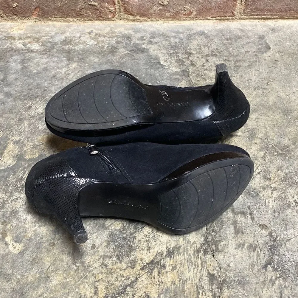 Bandolino Black Faux Suede Heel Ankle Bootie Size 7.5